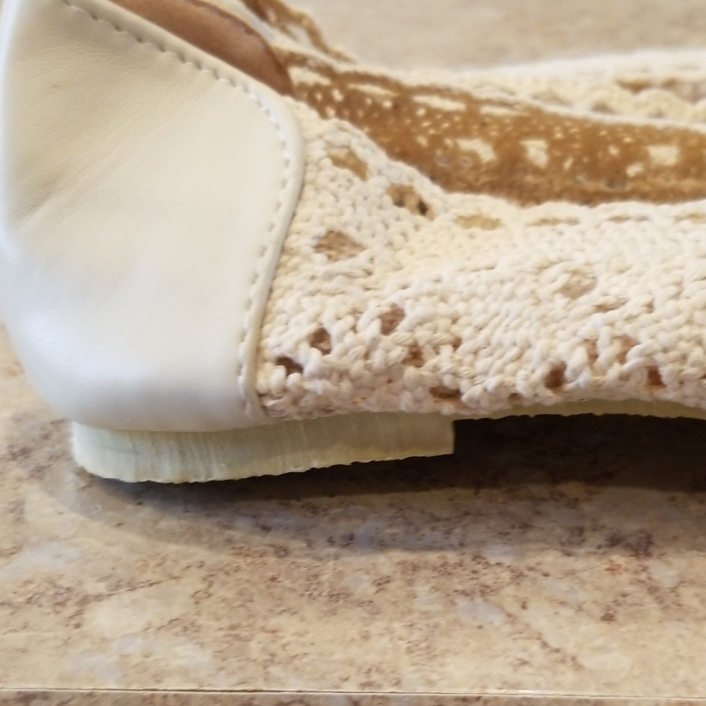 Flats - Picture 3 of 5